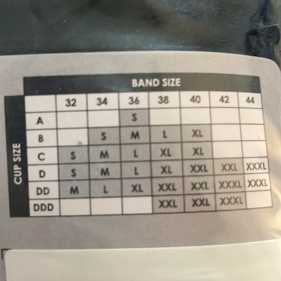 Destination Maternity Seamless Nursing Active Tank NEW! Size L - Picture 4 of 7